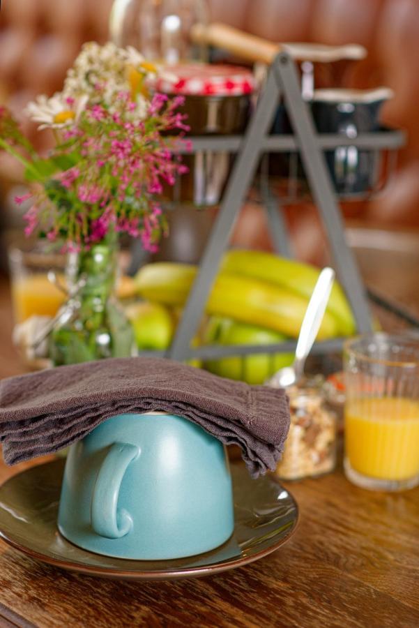 La Belle Lurette Bed & Breakfast Bressuire Eksteriør bilde
